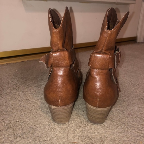 Women's Brown Mudd Ankle Boots, Heels Size 10 - Picture 4 of 5
